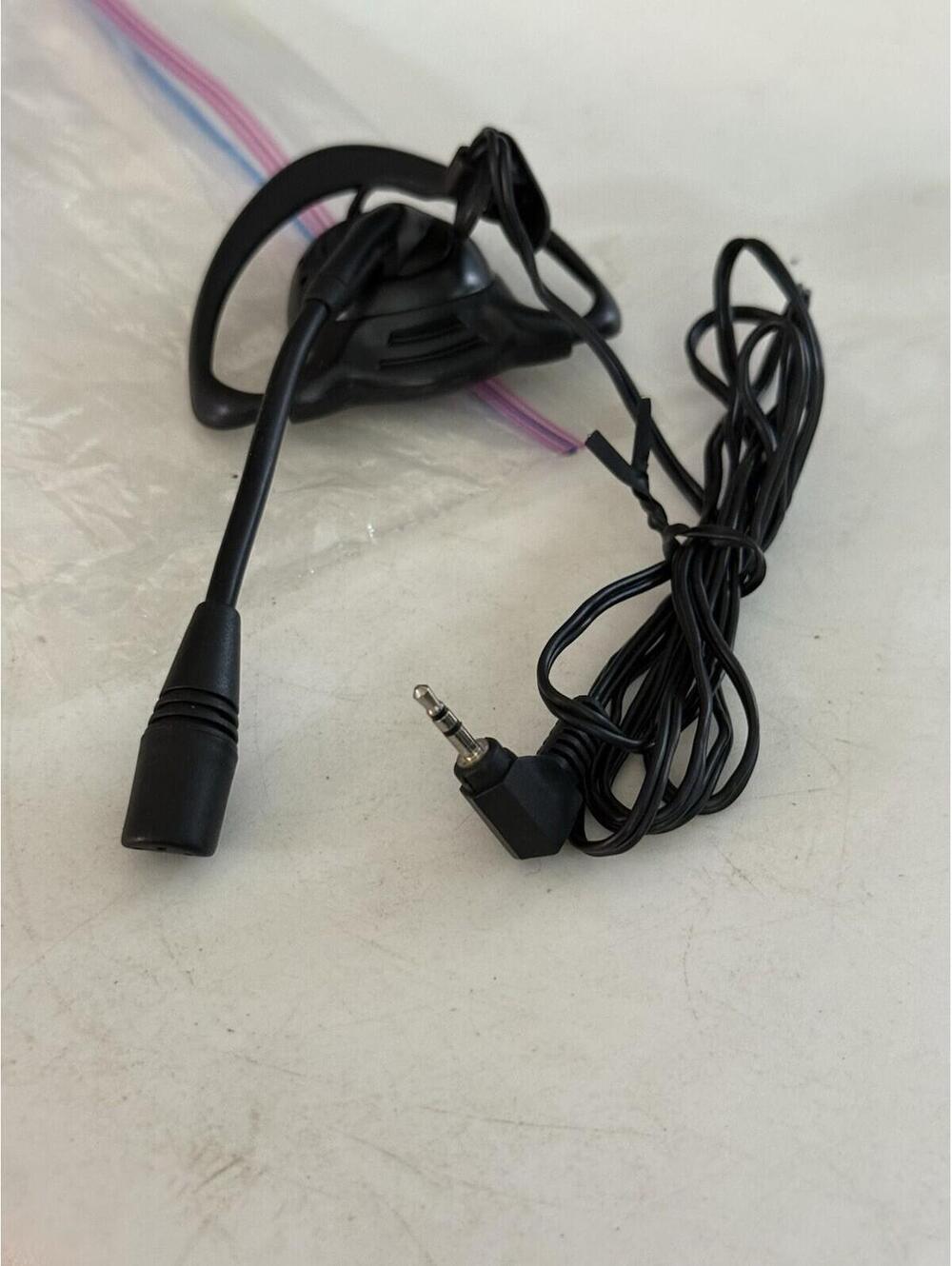 D-Style Wired Lightweight Boom Microphone Single Earpiece Headset